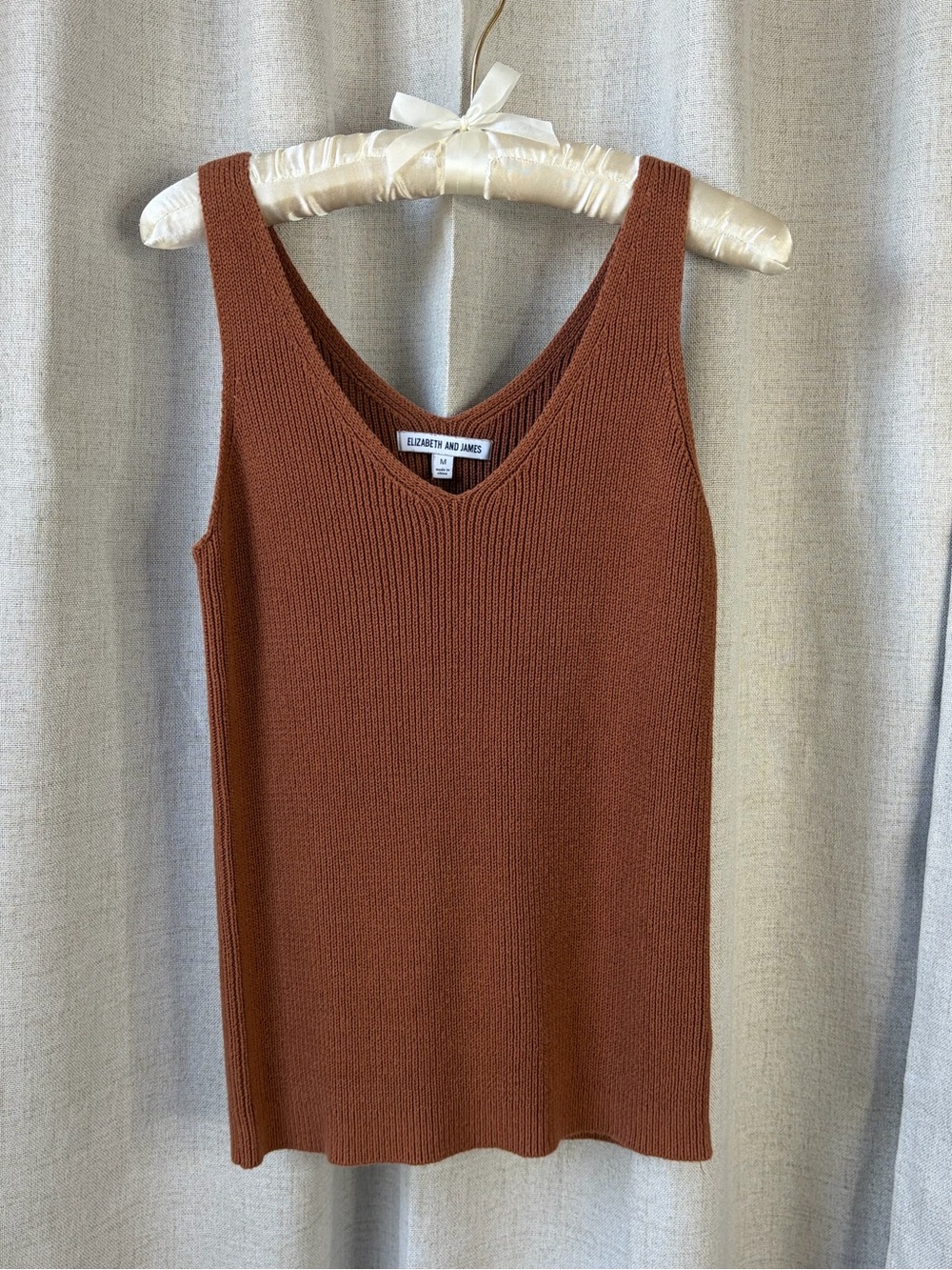 Elizabeth and James Rust Ribbed V-Neck Knit Tank